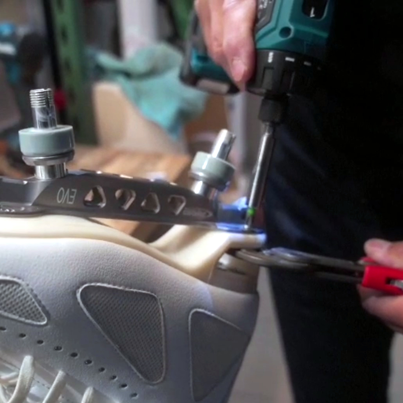 Gestell-Montage Rollschuh